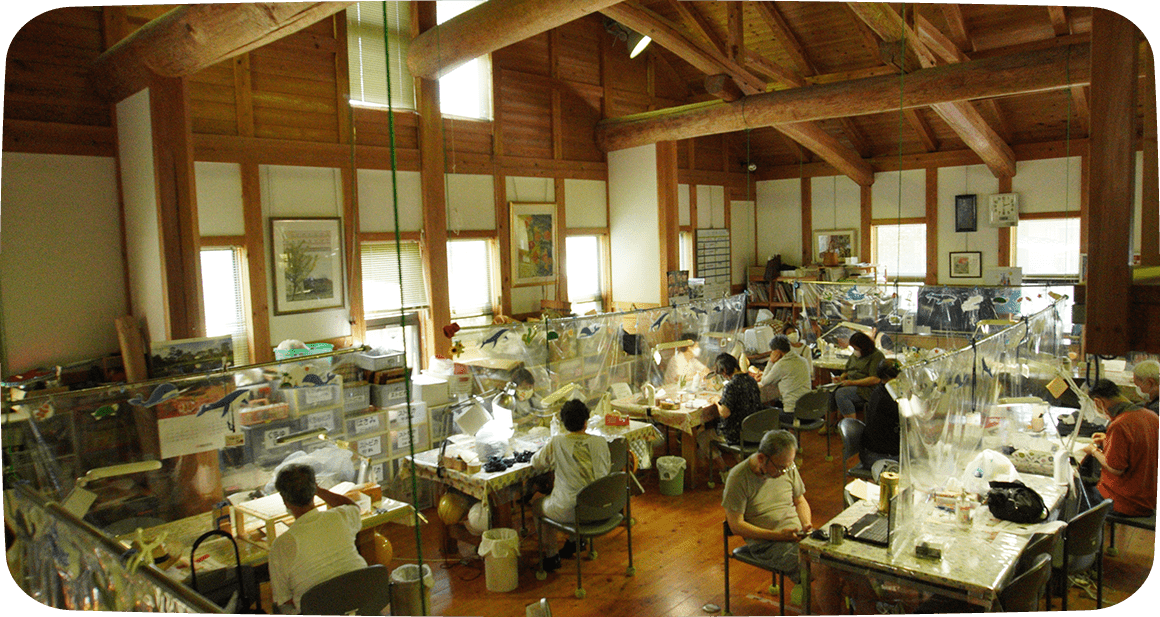 わーくくらぶ・さかえの利用者が作業をしている風景